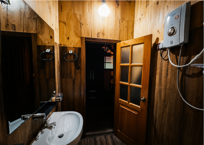Deluxe Room 6